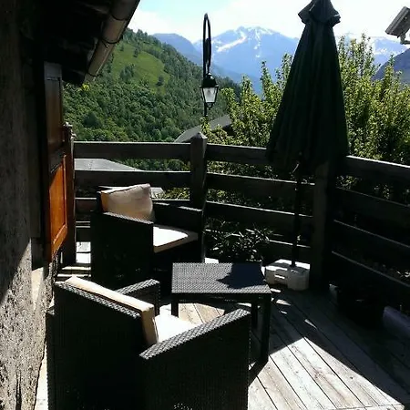 La Source Des Diounes Holiday home Besse (Isere)