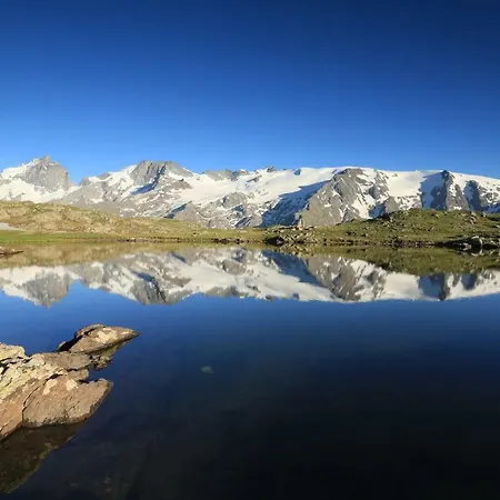 La Source Des Diounes Holiday home Besse (Isere)